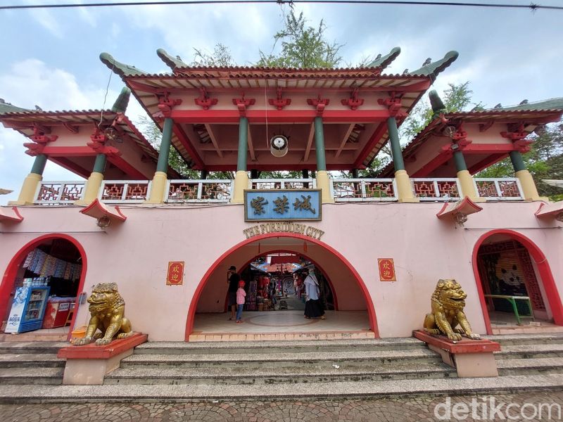 Besok Imlek, Kampung China Cibubur Sepi