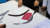 Ocol melakukan aksi pembunuhan berencana terhadap Herdi, yang tak lain rekannya sendiri. Akhir November 2021 lalu. Saat itu, Ocol dan rekannya Y yang kini masih buron menemui Herdi dan langsung menganiayanya.