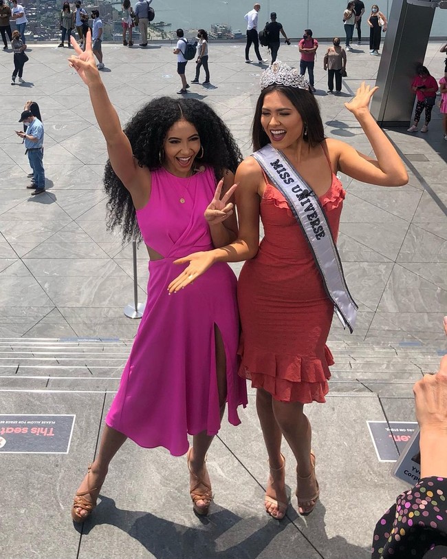 Sebelum meninggal, ia terlihat masih sering terlibat dalam acara-acara terkait pageant, termasuk bertemu dengan sesama ratu kecantikan. Cheslie juga dikenal aktif dalam menyuarakan masalah sosial dan reformasi keadilan kriminal.Foto: Instagram @chesliekryst