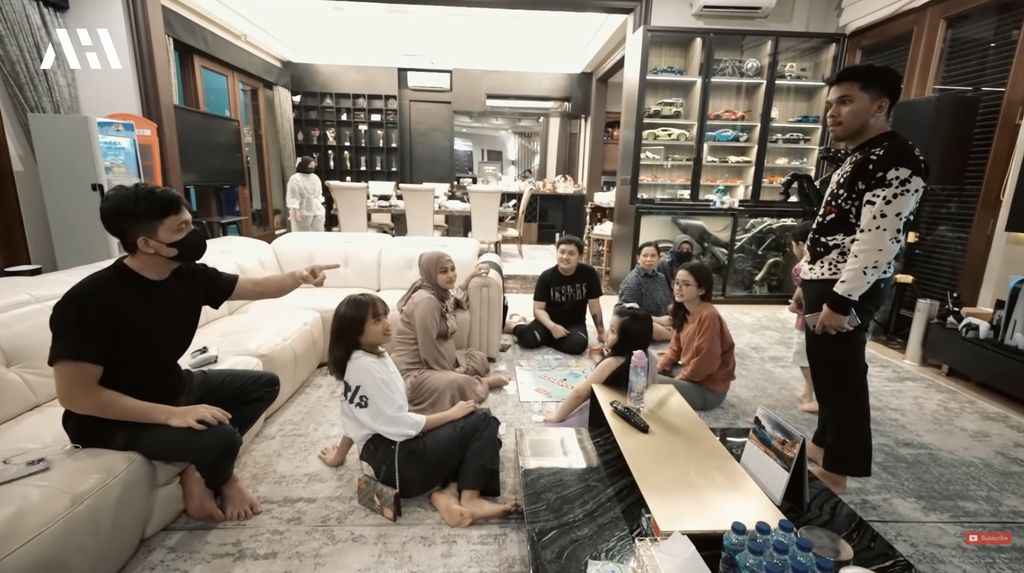 Fuji dan Thariq Pacaran, Ini Momennya Makan Hot Pot Bareng Atta-Aurel