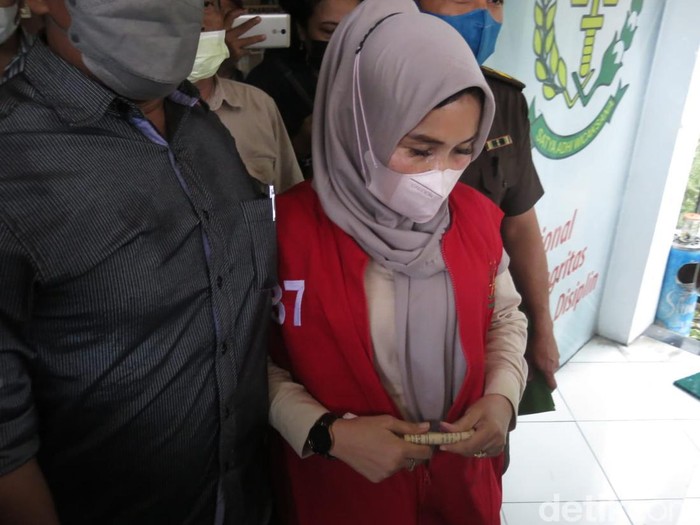 kades di sidoarjo yang pungli ptsl ditahan