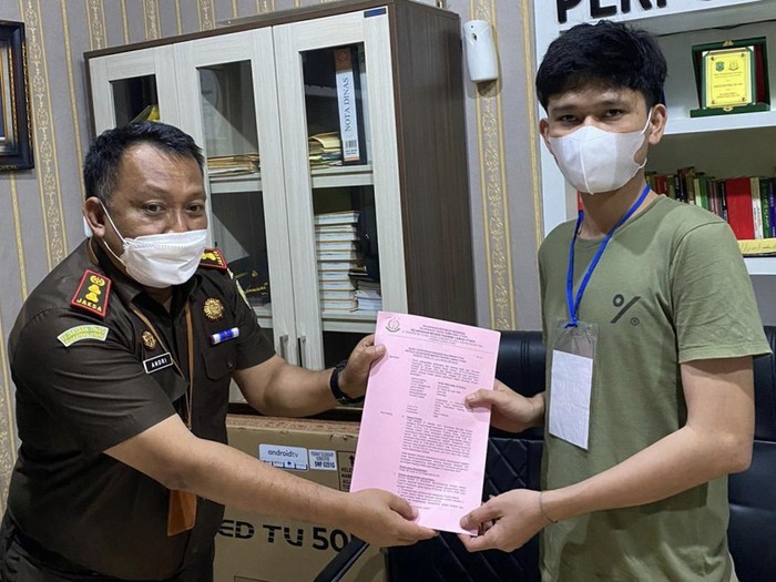 Kejari Paluta menghentikan penuntutan kasus anak curi uang ibunya