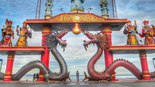 Kelenteng Sanggar Agung kenjeran surabaya