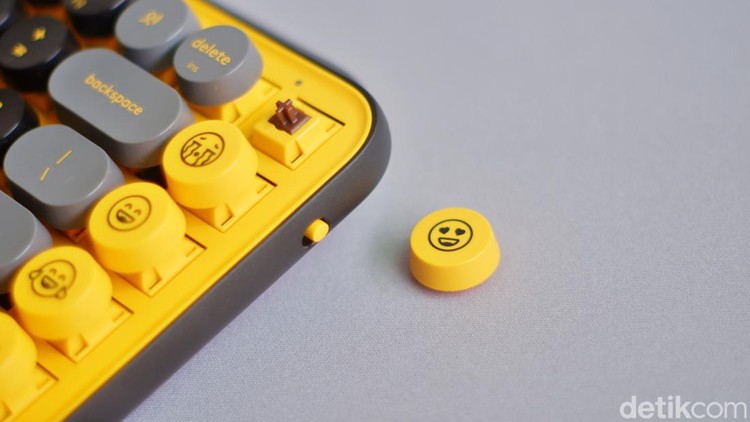 Logitech Pop Keys