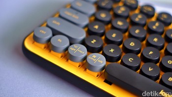 Logitech Pop Keys mendukung Windows dan MacOS. Foto: Adi Fida Rahman/detikINET