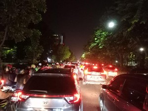 Ada Penggalian Saluran PDAM, Jalan A Yani Surabaya Arah Sidoarjo Macet