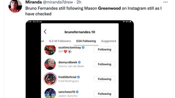 Netizen ini memantau bahwa masih ada pemain MU yang follow Greenwood, seperti Bruno Fernandes. Foto: Twitter