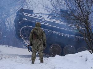 NATO dan Inggris Akan Dukung Ukraina Tanpa Menerjunkan Pasukannya