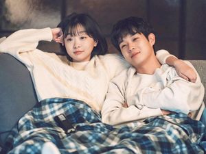 5 Soundtrack Our Beloved Summer Ini Nggak Cukup Didengarkan Sekali!