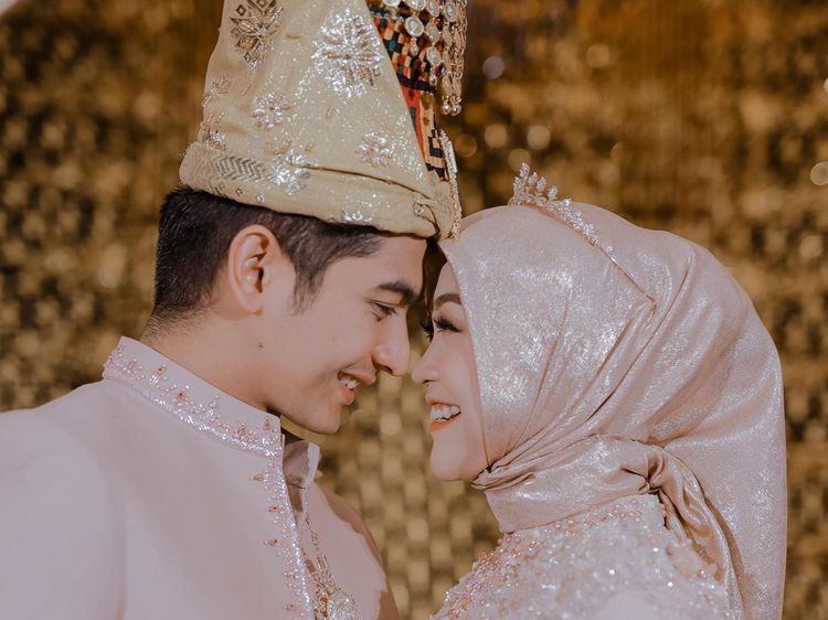 8 Potret Kemesraan Ria Ricis dan Teuku Ryan yang Kini Pilih Gugat Cerai