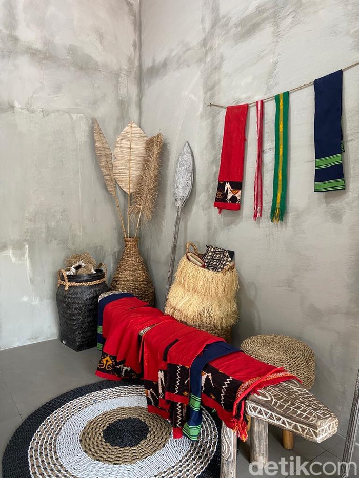 Se’i Dalam Bambu : Se’i Sapi Gurih Dibakar Dalam Bambu Selama 5 Jam Se’i Dalam Bambu : Se’i Sapi Gurih Dibakar Dalam Bambu Selama 5 Jam
