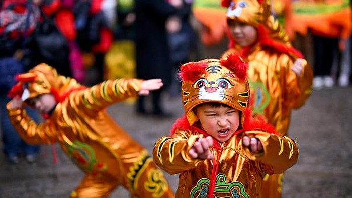 Sambut Tahun Naga, Angka Kelahiran Diharapkan Meningkat demi Baby Dragon