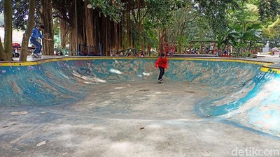 Sempat Memikat, Kini Kondisi Skatepark Cimahi Tak Terawat