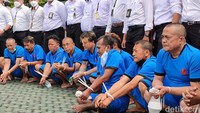 Polisi melakukan pemeriksaan intensif. Dari 731 orang yang diamankan, 11 orang ditetapkan tersangka. Fauzan juga sudah ditetapkan sebagai tersangka.   