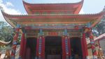 Foto Vihara Raja Batu di Singkawang, Pengikutnya dari Seluruh Dunia