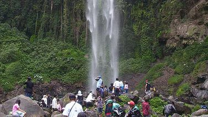 Wisata alam di Kabupaten Karanganyar.