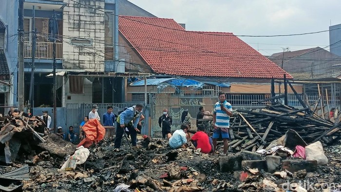 100 Rumah di Jakbar Hangus dan Rata dengan Tanah Usai Kebakaran.