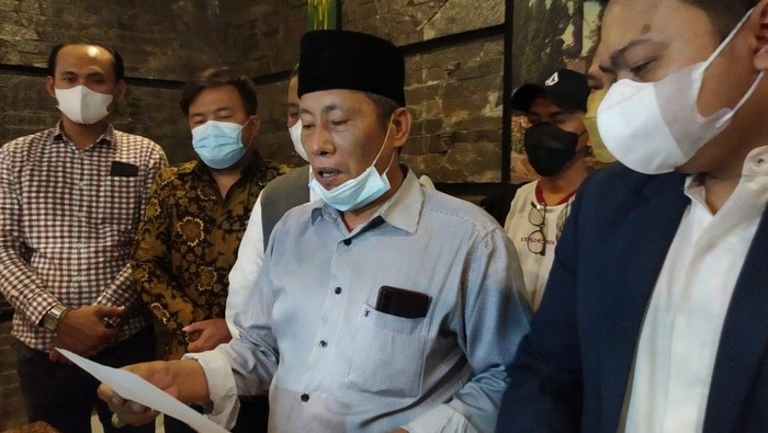 Juru Bicara LSM GMBI Fiedel Giawa