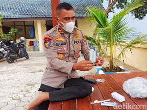 Polisi Amankan Barang Bukti Limbah Medis Tes Antigen Dibuang di Selat Bali
