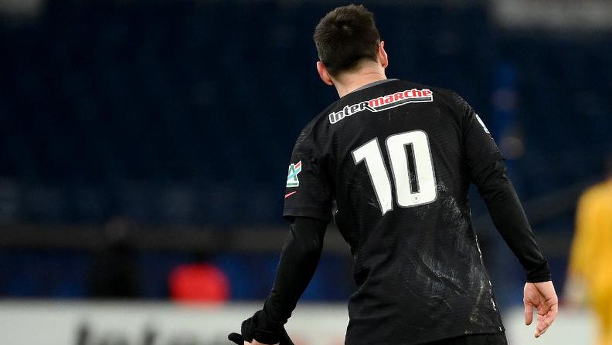 Lionel Messi mengenakan jersey nomor 10 di PSG. (Foto: FRANCK FIFE/AFP)