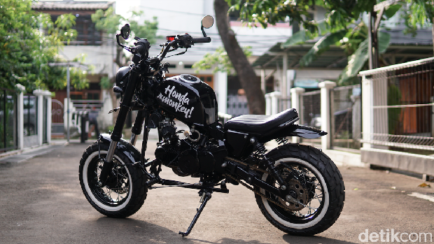 Modifikasi Honda Karisma 2004 Jadi Honda Monkey Bobber