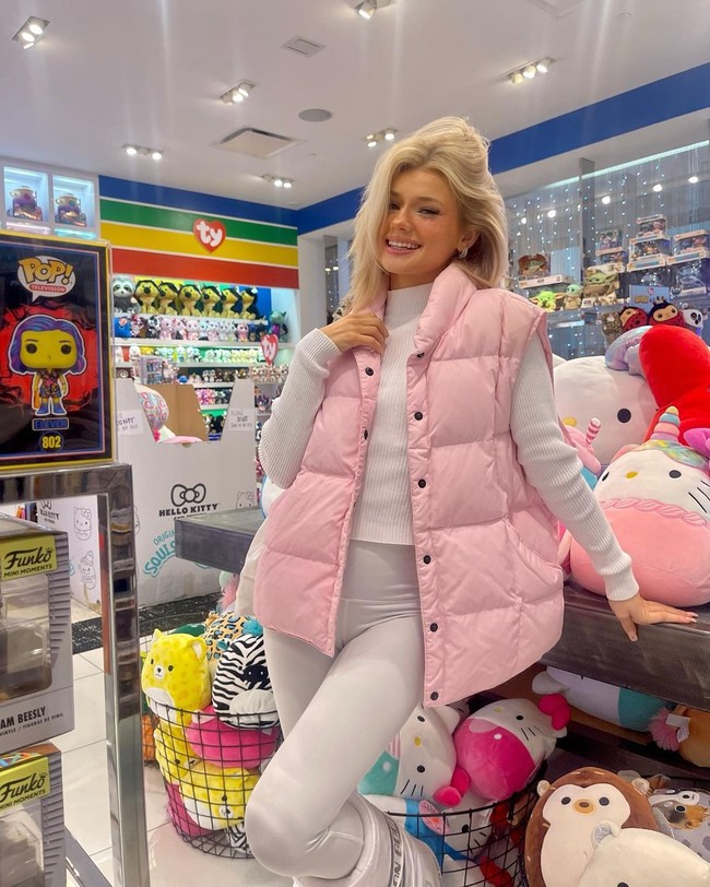 Oke, ada satu yang membuatku marah, tapi ya sudah lah. Mereka meninggalkan tip $10 menuliskannya di bon lalu dicoret dan menulis lima ketika aku pergi. Kenapa? katanya selagi merasa kesal. Foto: Instagram @alidspicexo