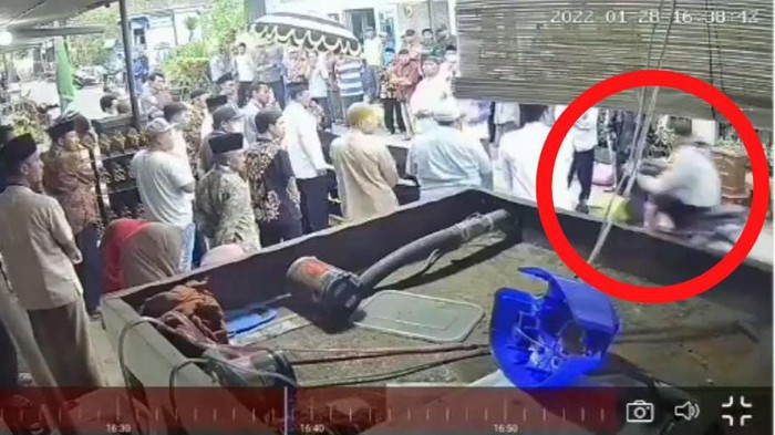 Pemotor terobos petakziah di Batu