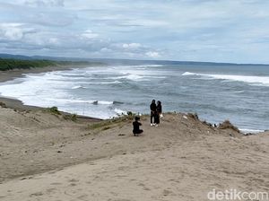 5 Pantai Terdekat dari Cimahi, Cocok Buat Liburan bareng Keluarga