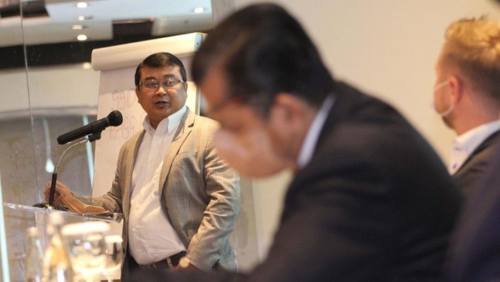 PT Internasional Green Energi (IGE) menerima Green Gold Label (GGL) Certificate. Sertifikat ini  diterima oleh Control Union, badan sertifikasi yang berpusat di Zwolle, Belanda.