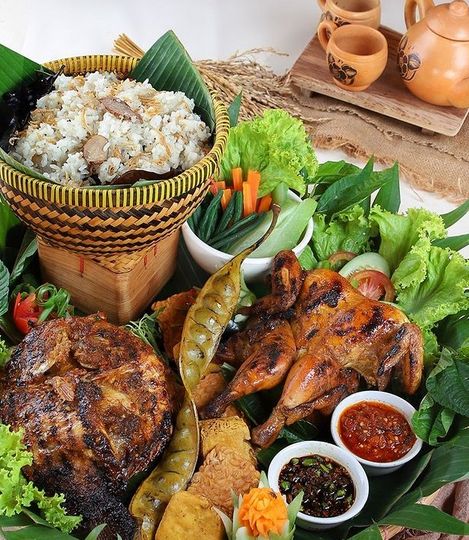 Serunya Makan Lesehan Bersama Keluarga di 5 Restoran Sunda di Bogor