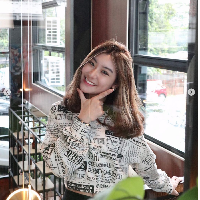 “Sejak kelas 1 SD yaitu sekitar 12 tahun yang lalu aku mulai mengalami physical dan verbal abuse setiap harinya (dijambak, cekek, pukul, seret, dorong, tampar, dll). Awal-awalnya, apalagi aku masih kecil 1 SD aku nurut aja dan terima kekerasan karena memang belum ngerti apa-apa dan karena aku masih kecil, aku mikirnya itu hal yang wajar bgt dan normal. Makanya aku tinggal diam saja dan tanpa menyadari semakin banyak health issue yang aku alami dari kecil,” tulis Shannong Wong di unggahan Instagram Story miliknya. Foto: Dok. Instagram @shannonnwong