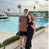 Dalam unggahan terbaru Instagram pada 31 Januari 2022, Shannon Wong mengungkapkan perasaanya pada Athalla Naufal. “thankyou for making me hang on to this world,” tulisnya. “anything fo you bb :)❤️,” balas adik Verrell Bramasta di unggahan Instagram sang kekasih. Foto: Dok. Instagram @shannonnwong