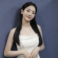 Aktris 22 tahun itu menjadi sorotan setelah penayangan All of Us Are Dead. Sejumlah netizen Korea berharap Choi Yi Hyun akan lebih sering muncul dalam season kedua. Foto: dok. Instagram @yihyun_1208