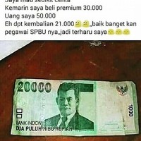 Ketika uang Rp 20 ribu bergabung dengan uang Rp 1 ribu dan membuat sebuah kesatuan. Jadilah lembaran uang kertas baru yang jumlahnya Rp 21 ribu. Foto: Instagram