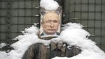 Foto Putin Jadi Sasaran Tembak di Ukraina