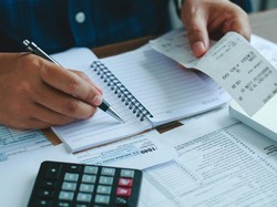 Terlilit Utang yang Besar, Apakah Kelak Saya Bisa Melunasinya?