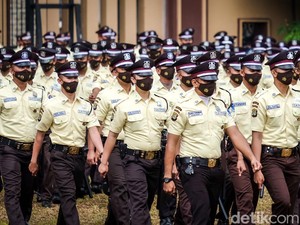 Serba-serbi Seragam Baru Satpam Sempat Disentil Mirip Polisi India