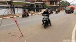 Kabel Semrawut di Bekasi Ini Bahayakan Pengendara