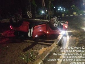 Remuk! Penampakan Mini Cooper Usai Kecelakaan di Kelapa Gading