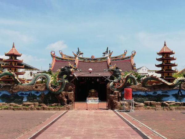 Melihat Lebih Dekat 8 Kelenteng Tertua di Jawa Timur