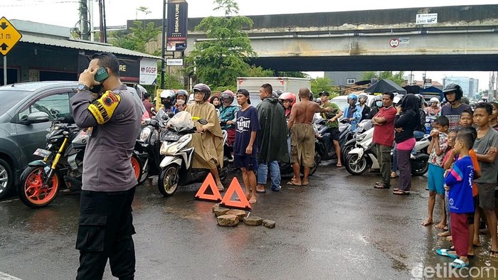 Lokasi kecelakaan truk vs motor di Kabupaten Pekalongan, Rabu (2/2/2022).