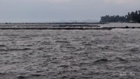 Air beriak dalam kabut senja