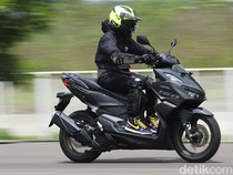 Bukan Pakai Sandal Jepit, Ini Perlengkapan Ideal buat Motoran