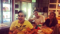 Mischa pernah kulineran seru bersama Baim Wong di salah satu restoran. Foto: Instagram @mischach