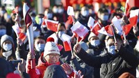 Arak-arakan obor tersebut akan digelar hingga pembukaan berlangsung yang dijadwalkan pada Jumat (4/2) mendatang. (AP/Chen Zhonghao)