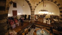 Pemandian umum tradisional Suriah, yang dikenal sebagai Hammam, kembali aktif karena pemadaman listrik selama musim dingin.  