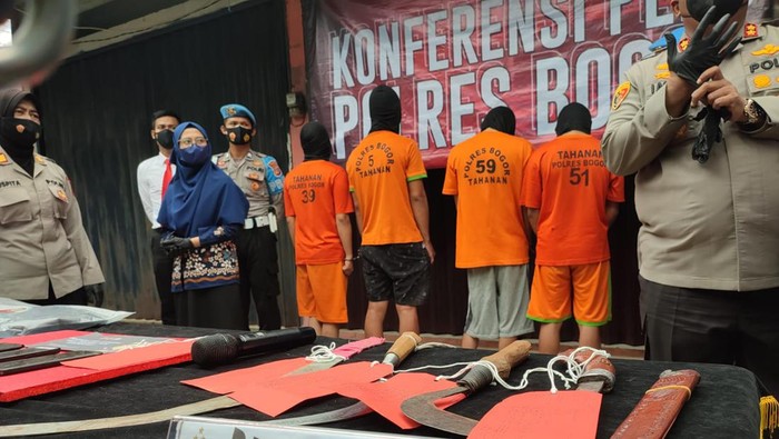 Polisi menangkap ganster Karadenan Street Oey yang menyerang korban di Cibinong, Bogor