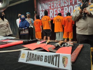 Kelakuan Bejat Geng Karadenan Street Bacok Warga Salah Sasaran