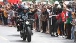 Brummm.... Jokowi Motoran Tinjau Infrastruktur di Danau Toba