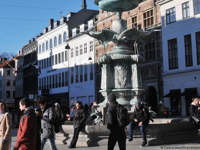 Sedikit Kasus Parah, Denmark Cabut Hampir Semua Pembatasan Covid-19